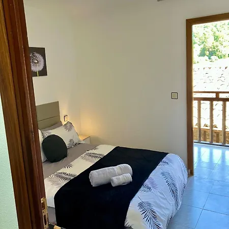 Nietos De Pura * San Martín del Castañar