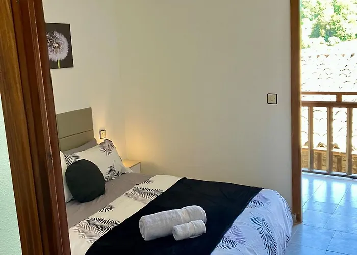 Nietos De Pura * San Martín del Castañar